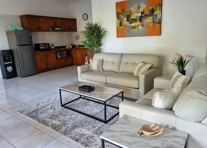 Bumiayu 3 Villa *